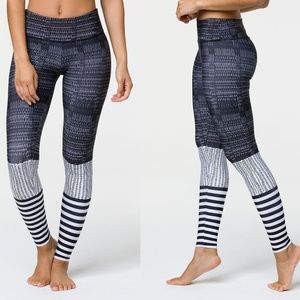 Onzie Levels High Waist Graphic Leggings XS